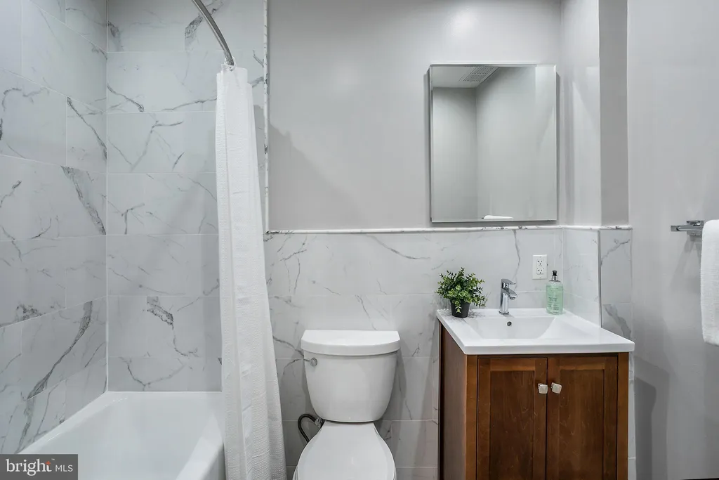 Additional image 17 of 2829 Connecticut Avenue NW Unit 103, Washington, DC 20008