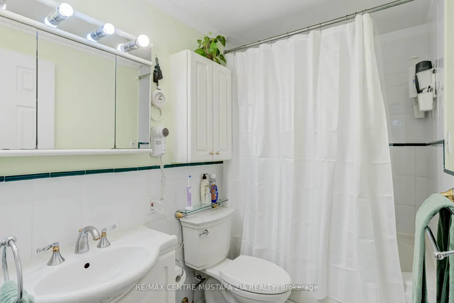 Additional image 16 of 2440 Bromsgrove Road 100