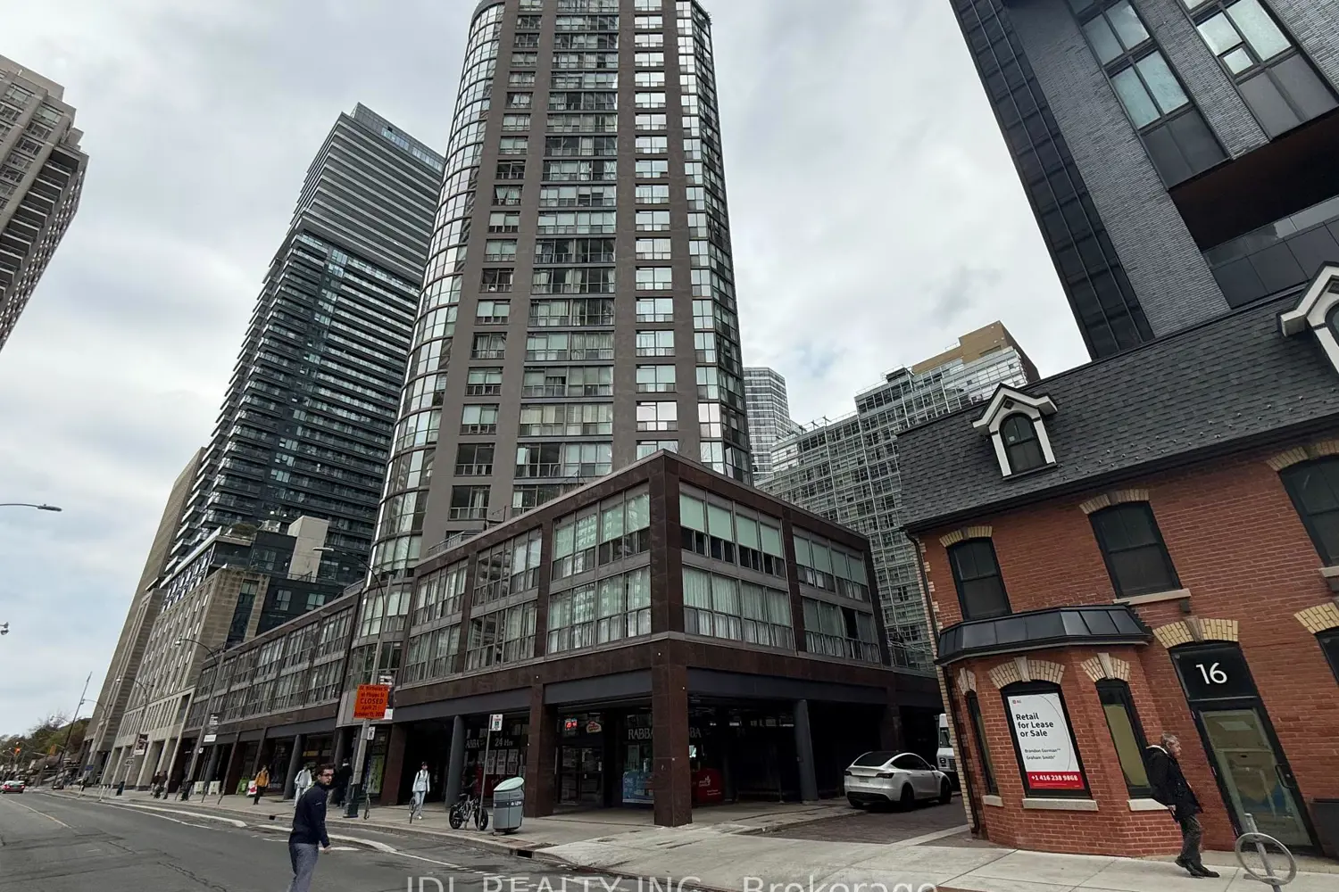 24 Wellesley Street 2002