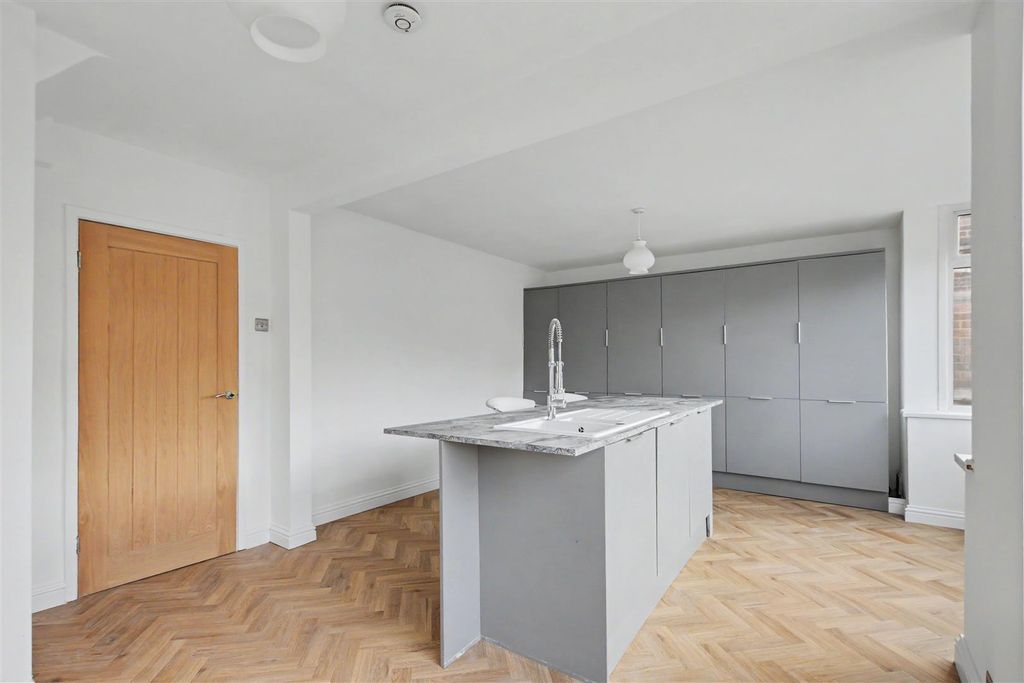 Additional image 10 of 3 bed detached house for saleSandy Lane, Bramcote NG9