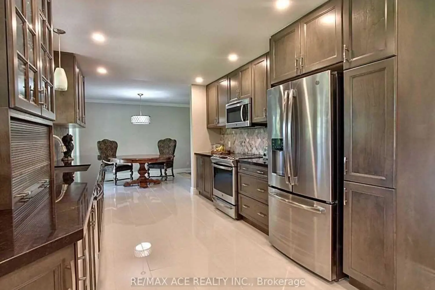 Additional image 11 of 5455 Hoxton Street