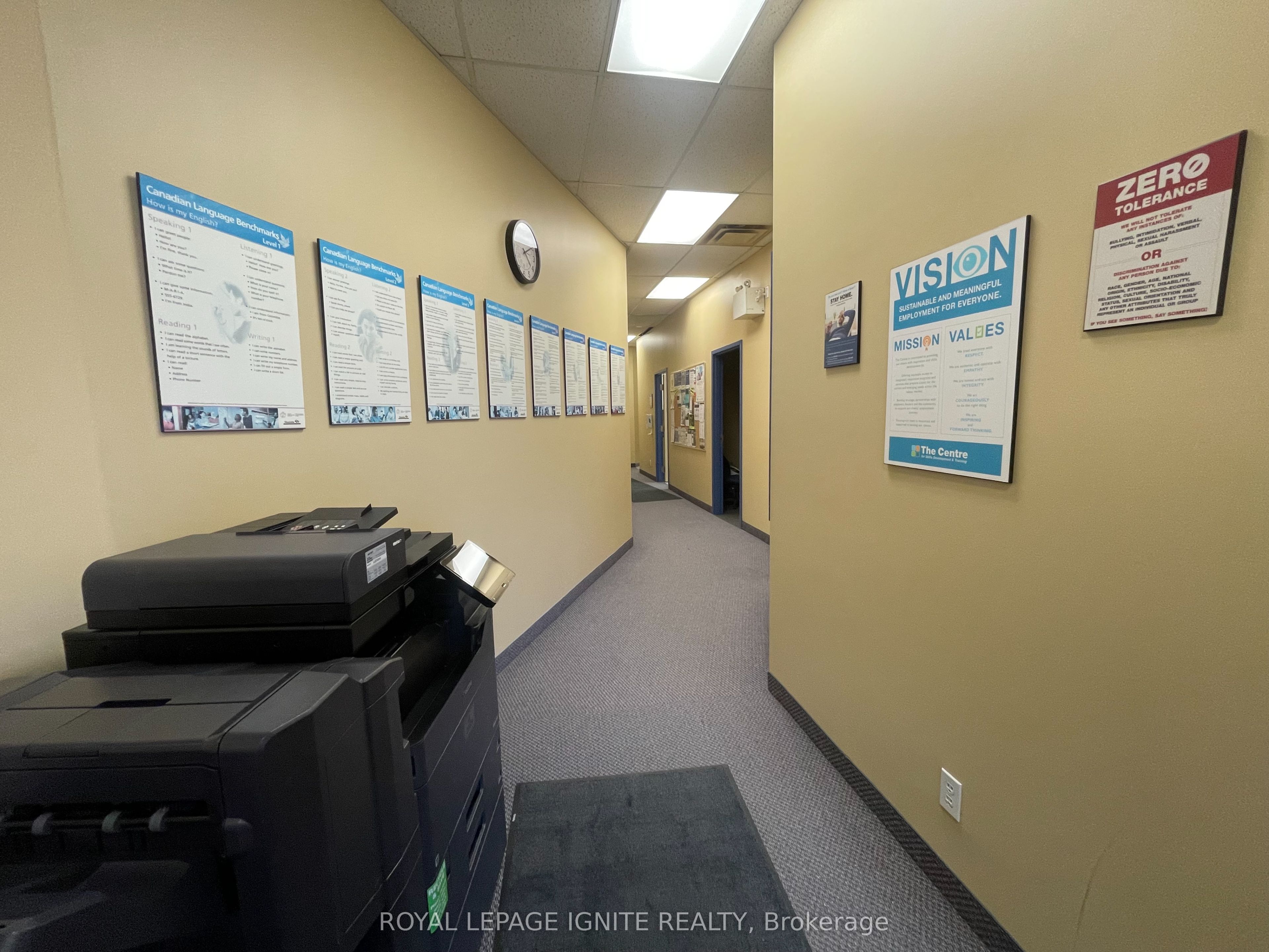 Additional image 4 of 10 & 11-1395 Abbeywood Drive, Oakville, ON, L6M 3B2