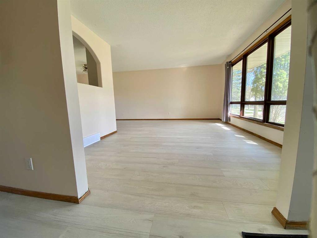 Additional image 2 of 6302 Marler Drive, Camrose, AB, T4V2X6