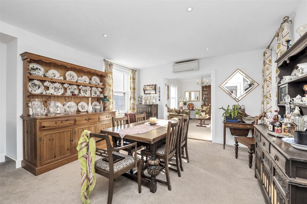 Additional image 7 of 2 bed flat for saleHatter Street, Bury St. Edmunds IP33