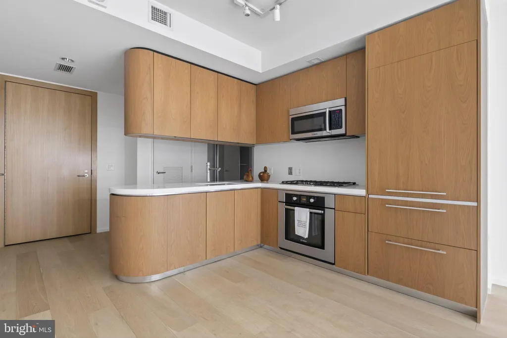 Additional image 29 of 925 H Street NW Unit 606, Washington, DC 20001