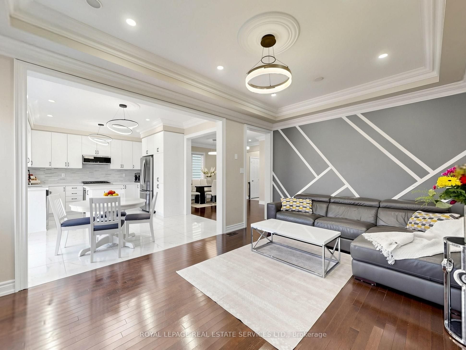 Additional image 5 of 1158 Atkins Drive, Newmarket, ON, L3X 0A6