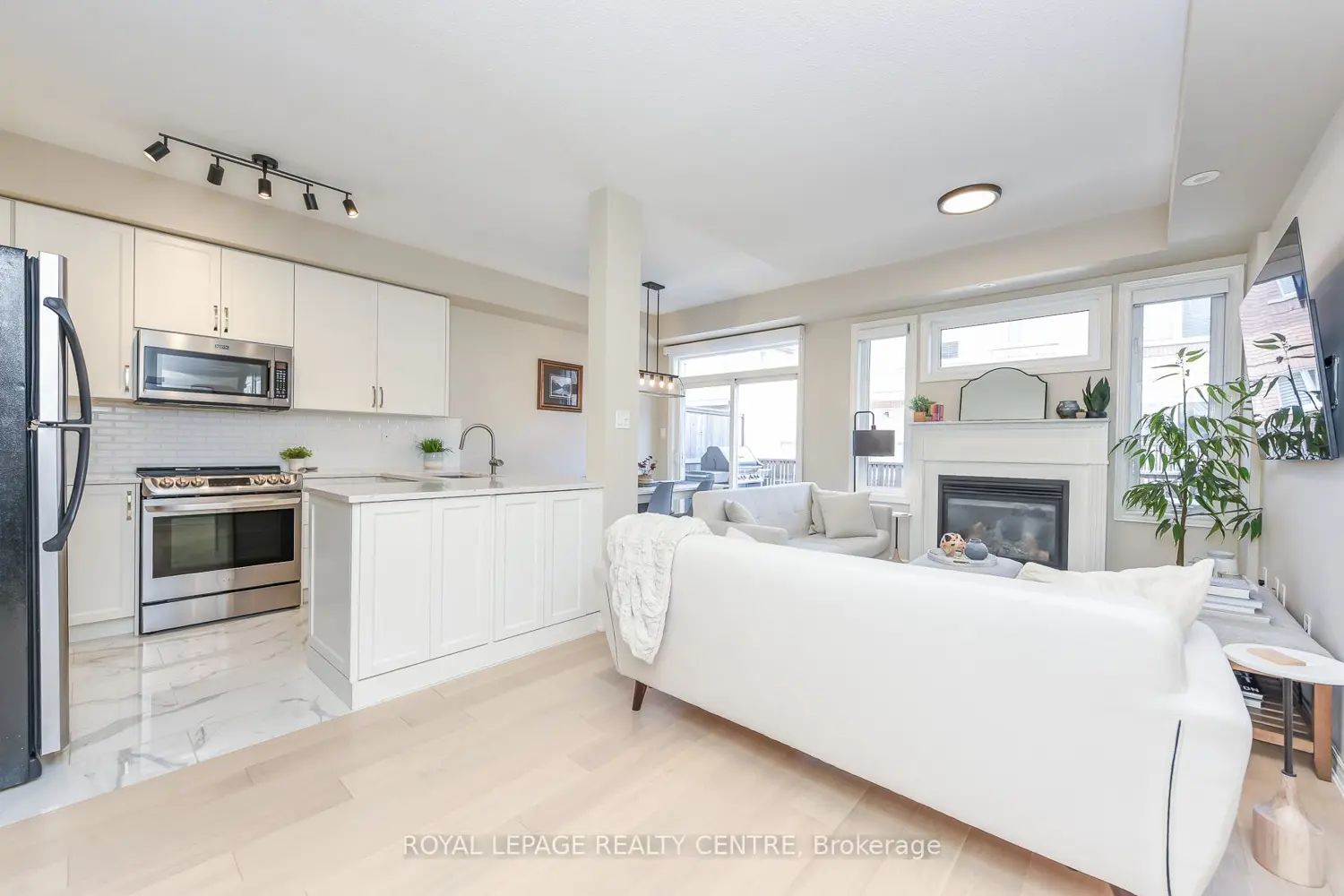 Additional image 4 of 60 Rosewood Avenue 210