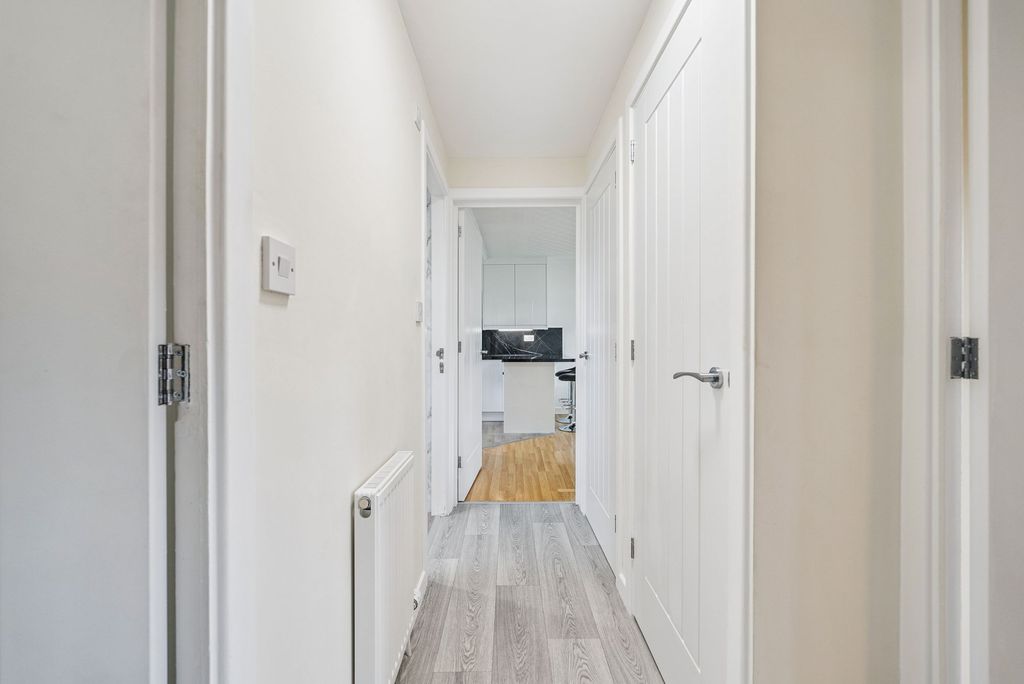 Additional image 6 of 1 bed flat for saleFlat 2, 30 Park Grove, Cardross G82