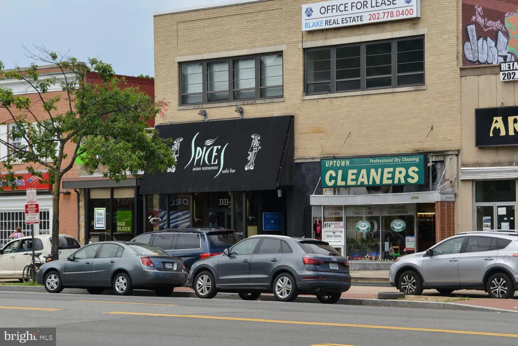 Additional image 37 of 2901 Newark St NW, Washington, DC 20008