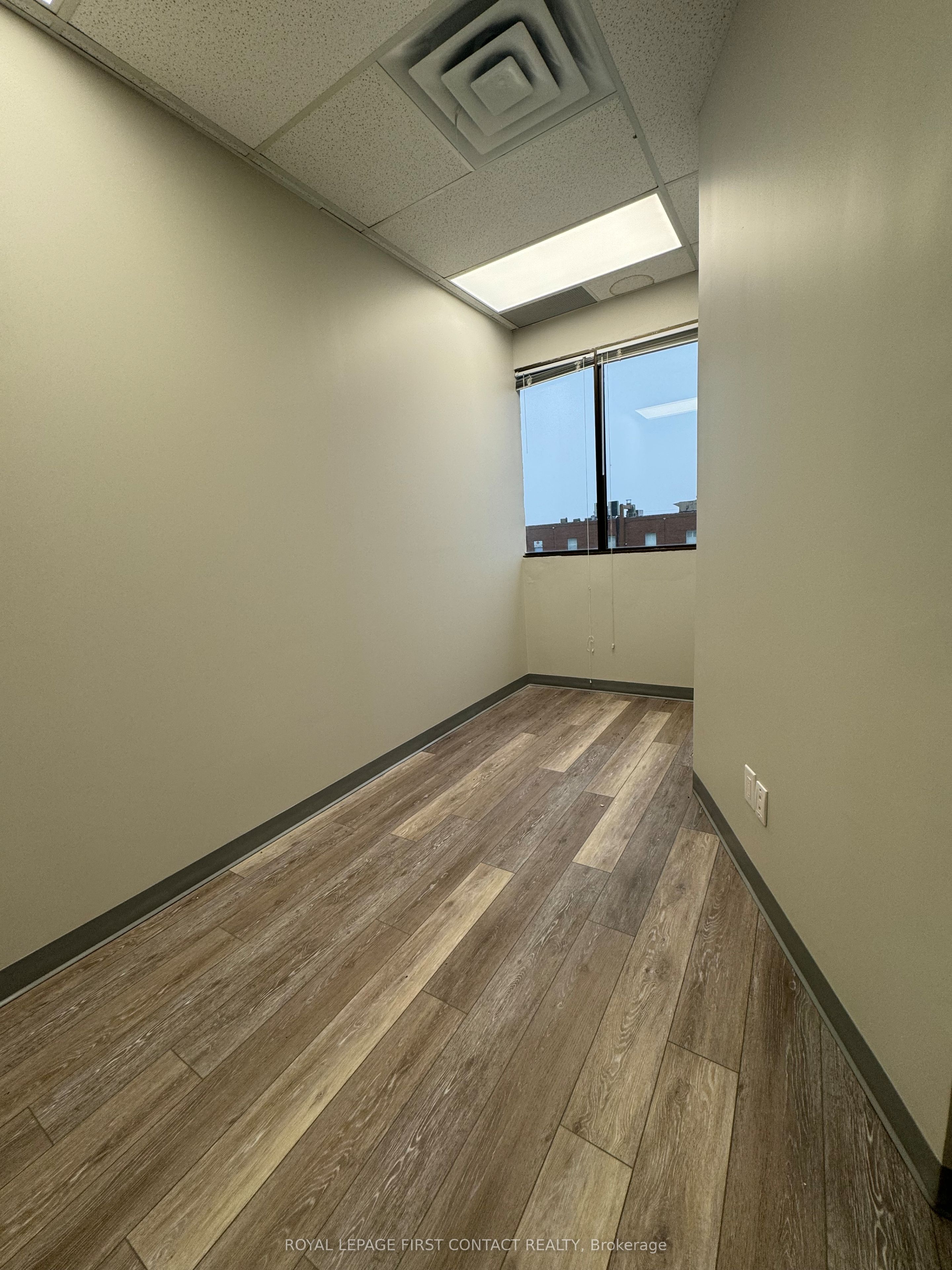 Additional image 6 of 200-11 Ferris Lane, Barrie, ON, L4M 5N6