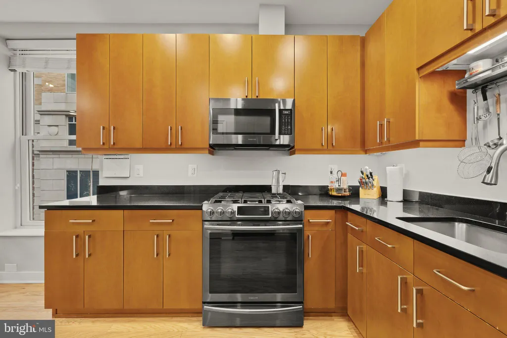 Additional image 19 of 675 E St NW Unit 350, Washington, DC 20004