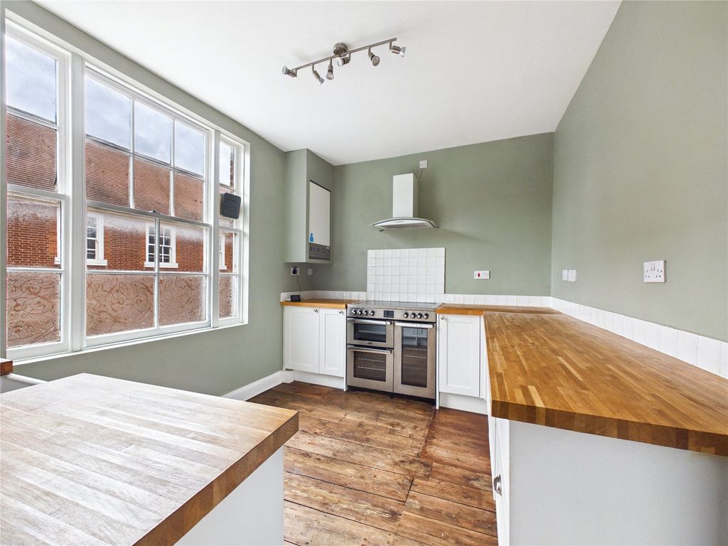 Additional image 3 of 2 bed flat for saleCumberland Street, Woodbridge, Suffolk IP12