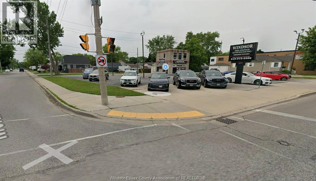 3277 Tecumseh Road East, Windsor, ON, N8W1H2