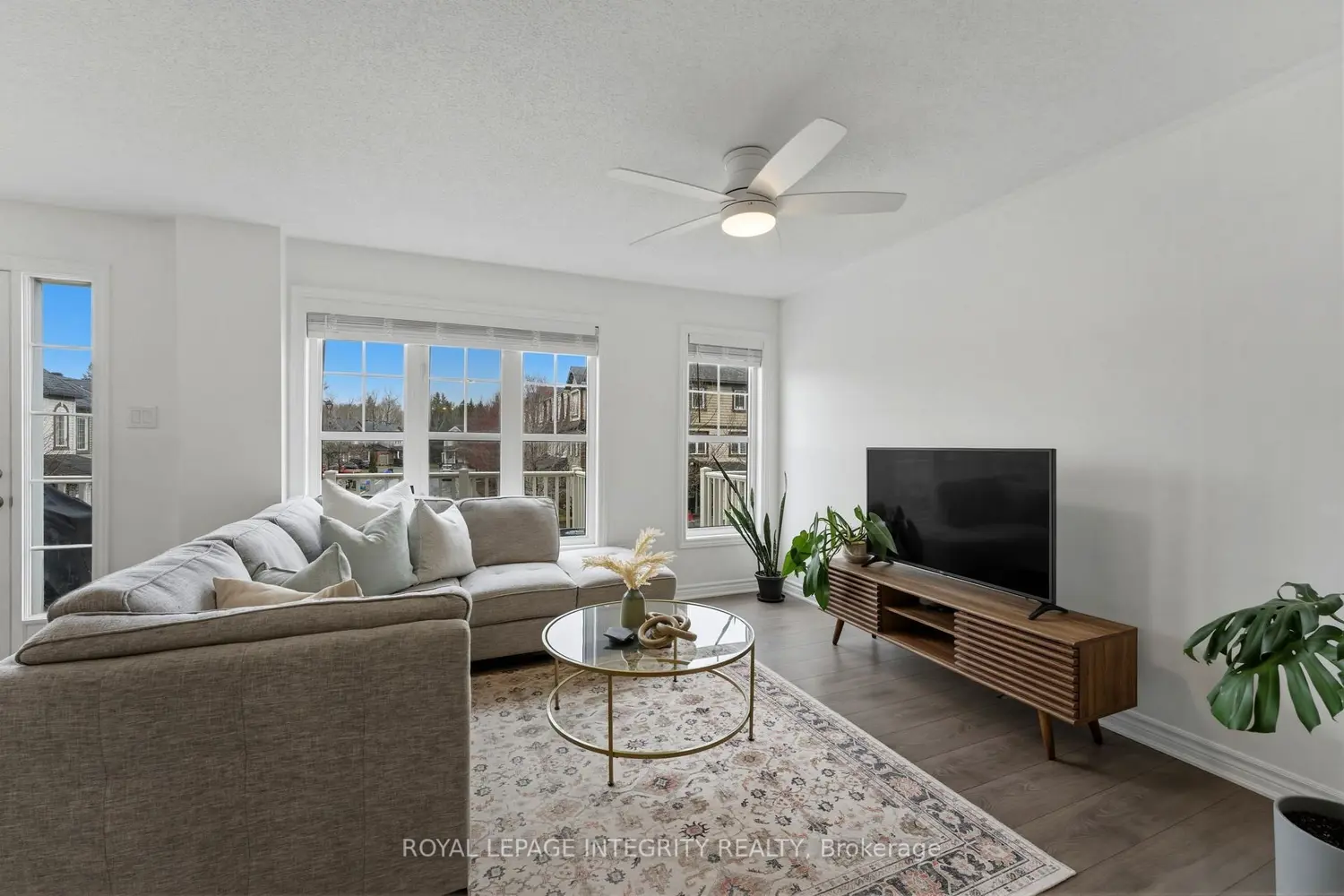 806 Maloja Way photo 3