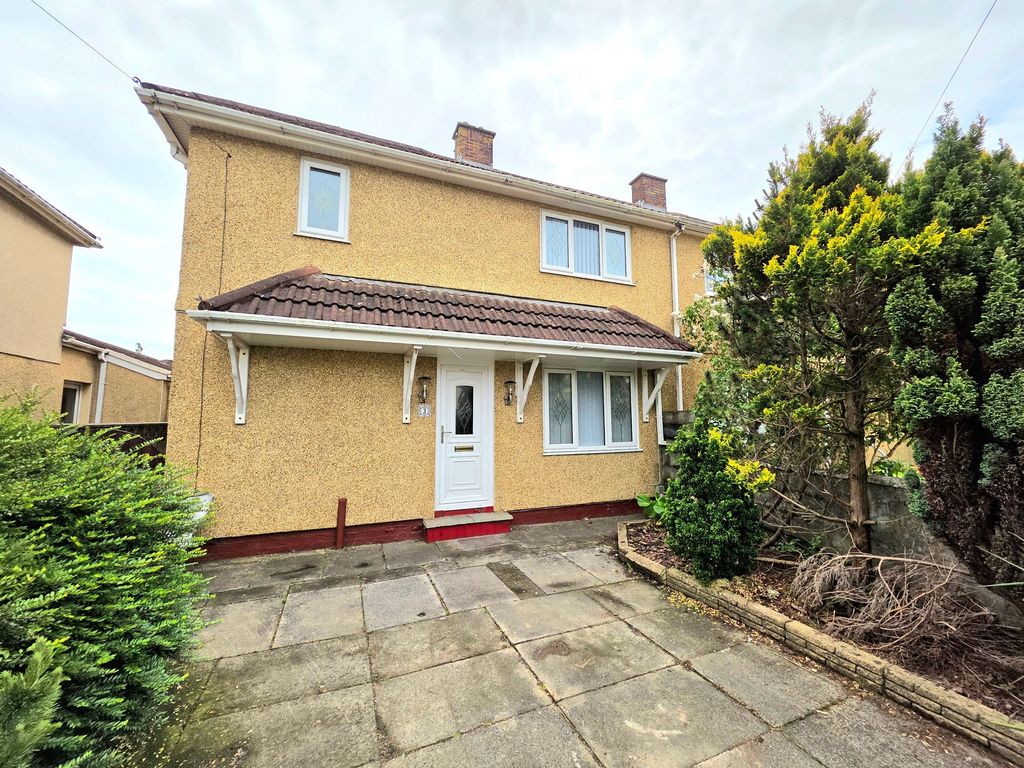 3 bed semi-detached house for saleRusset Close, Port Talbot SA12