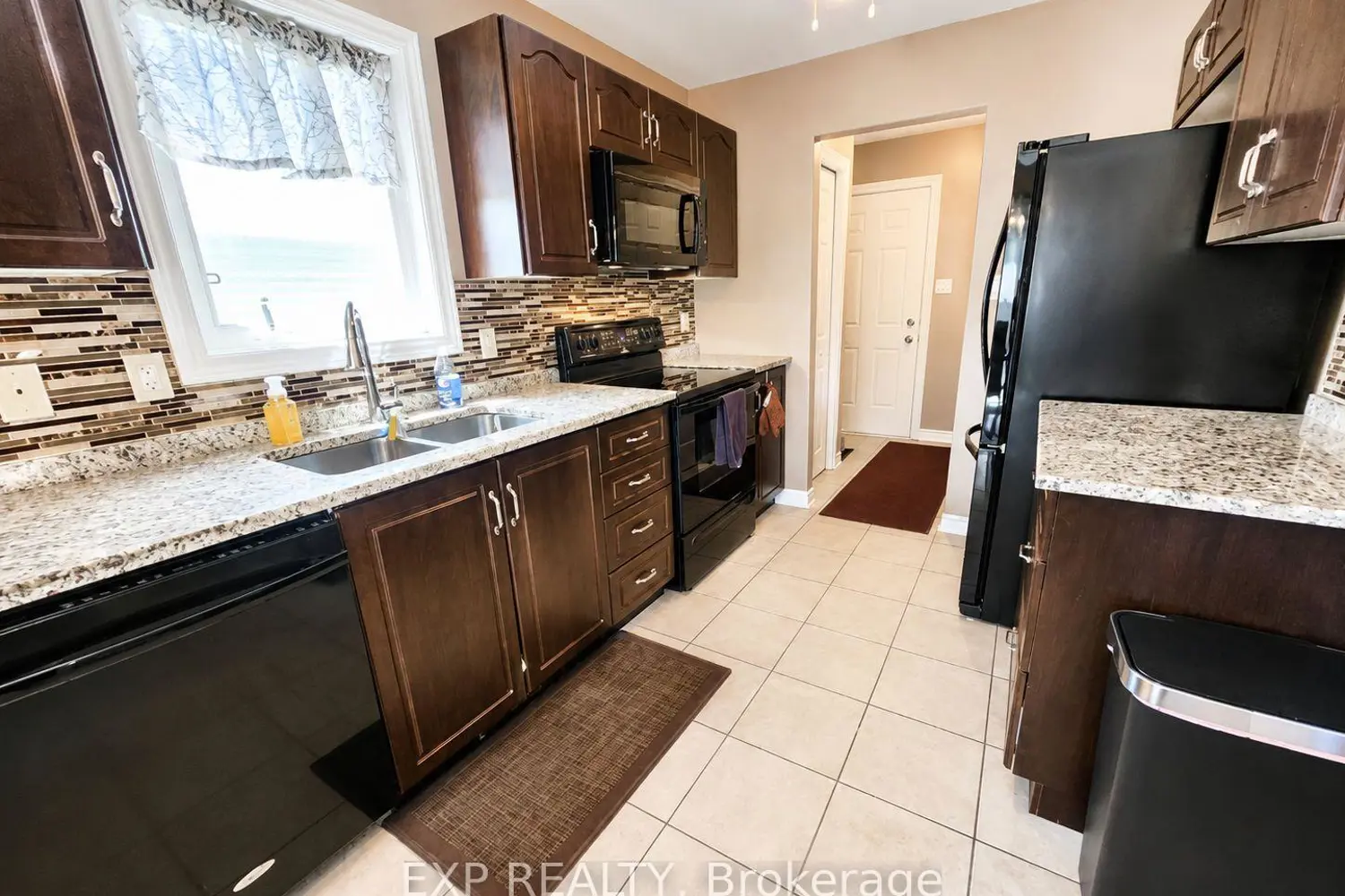 Additional image 7 of 107 Ferrara Drive