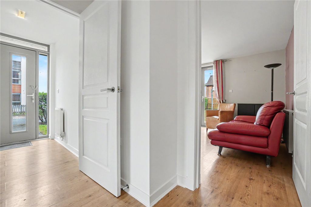 Additional image 3 of 2 bed flat for saleWeir Street, Stirling, Stirlingshire FK8