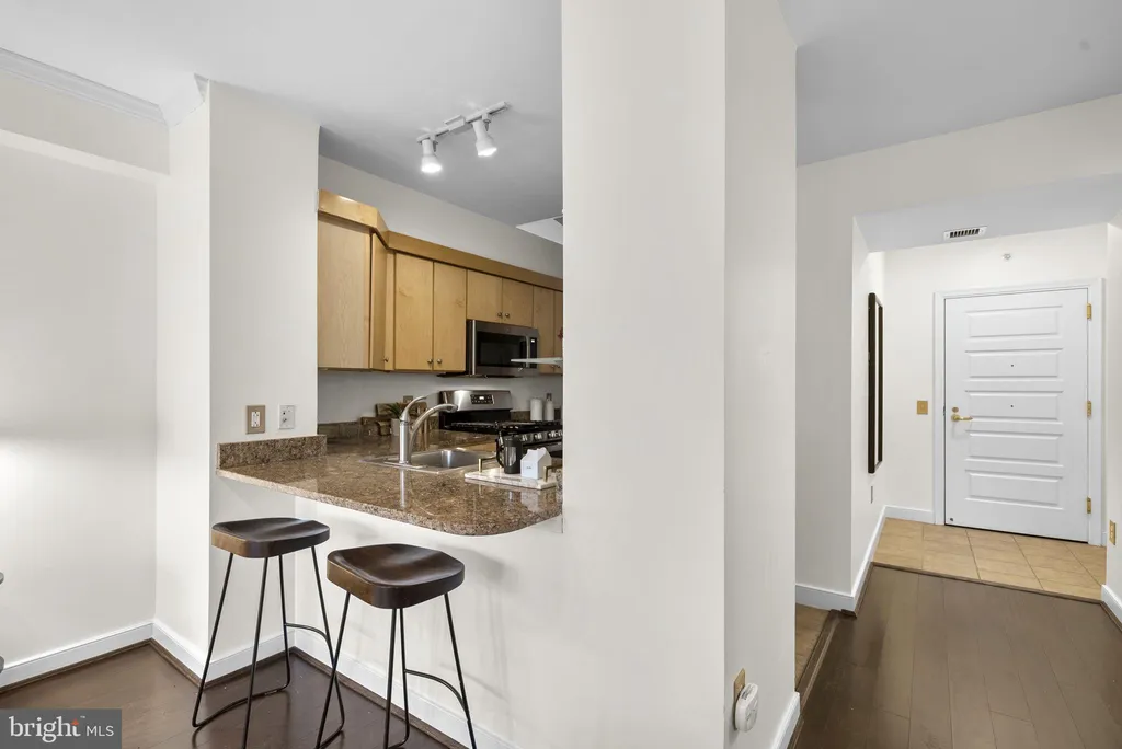 Additional image 7 of 631 D Street NW Unit 1129, Washington, DC 20004