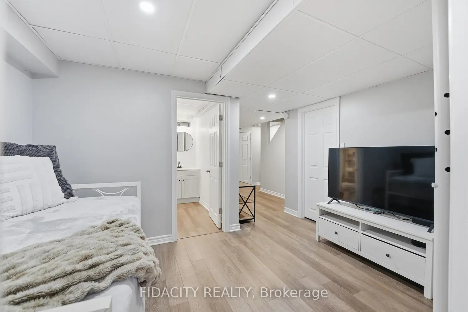 Additional image 12 of 80 Robarts Crescent