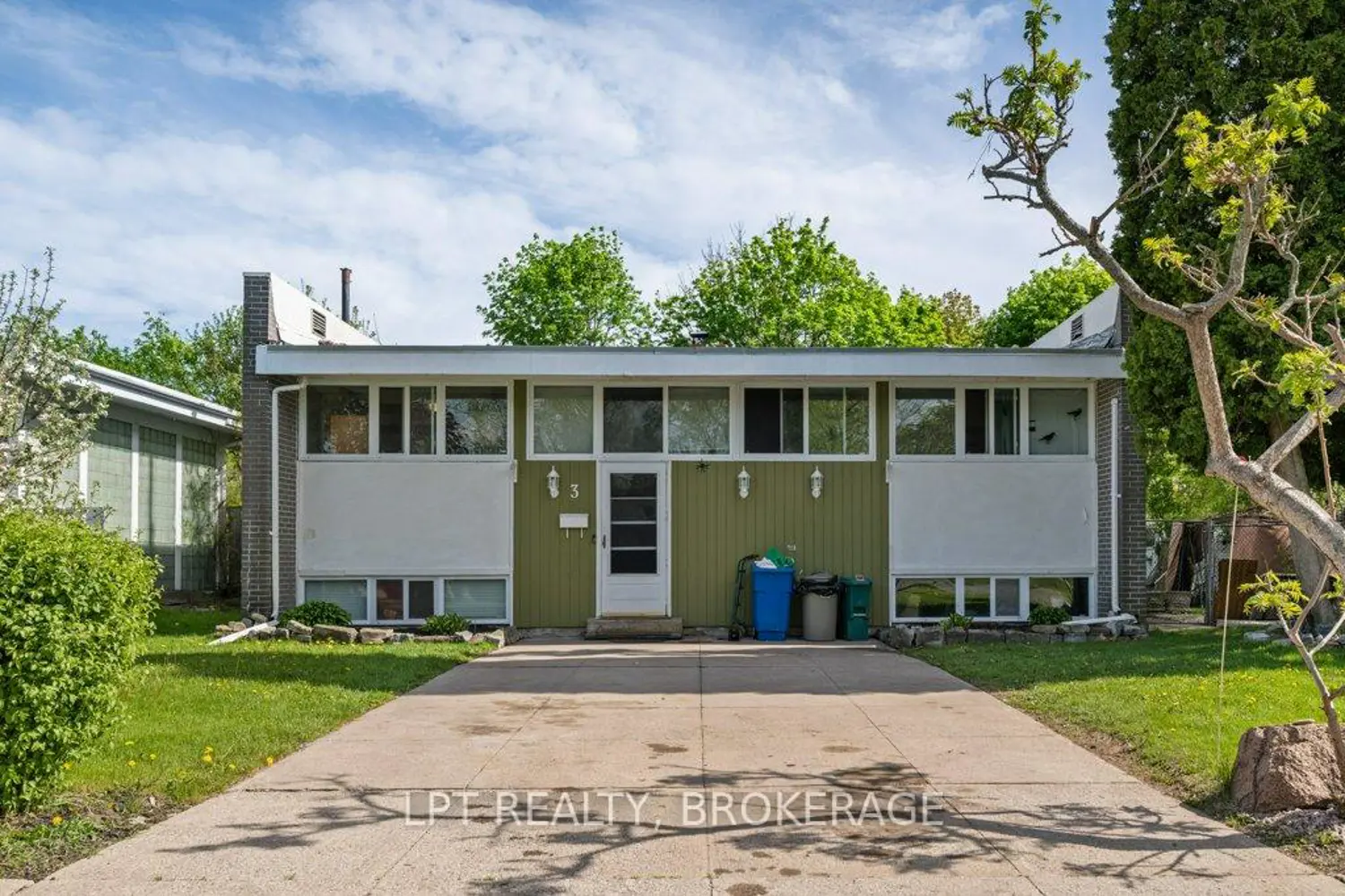 3 Holland Crescent
