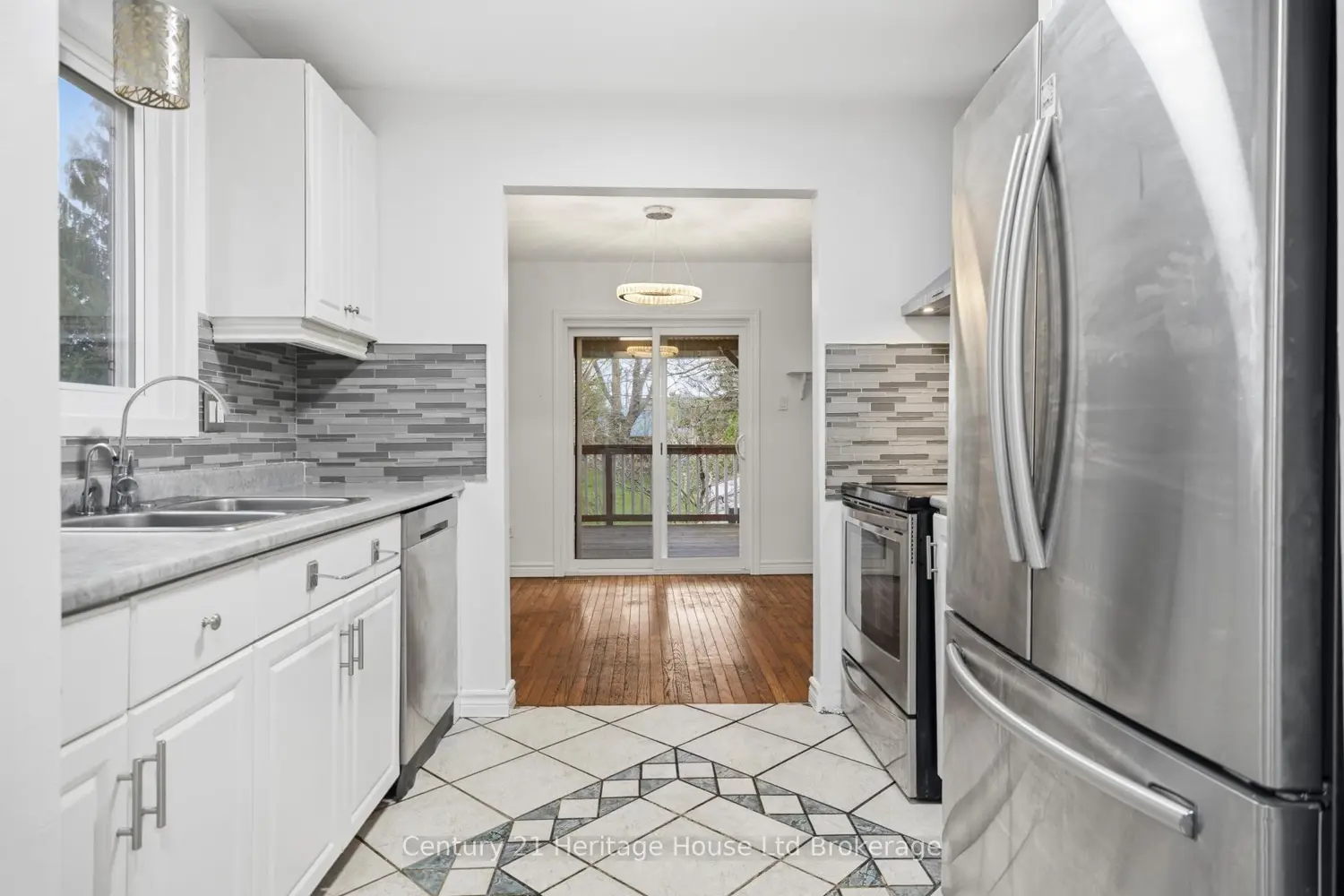 Additional image 3 of 728 Norwood Avenue