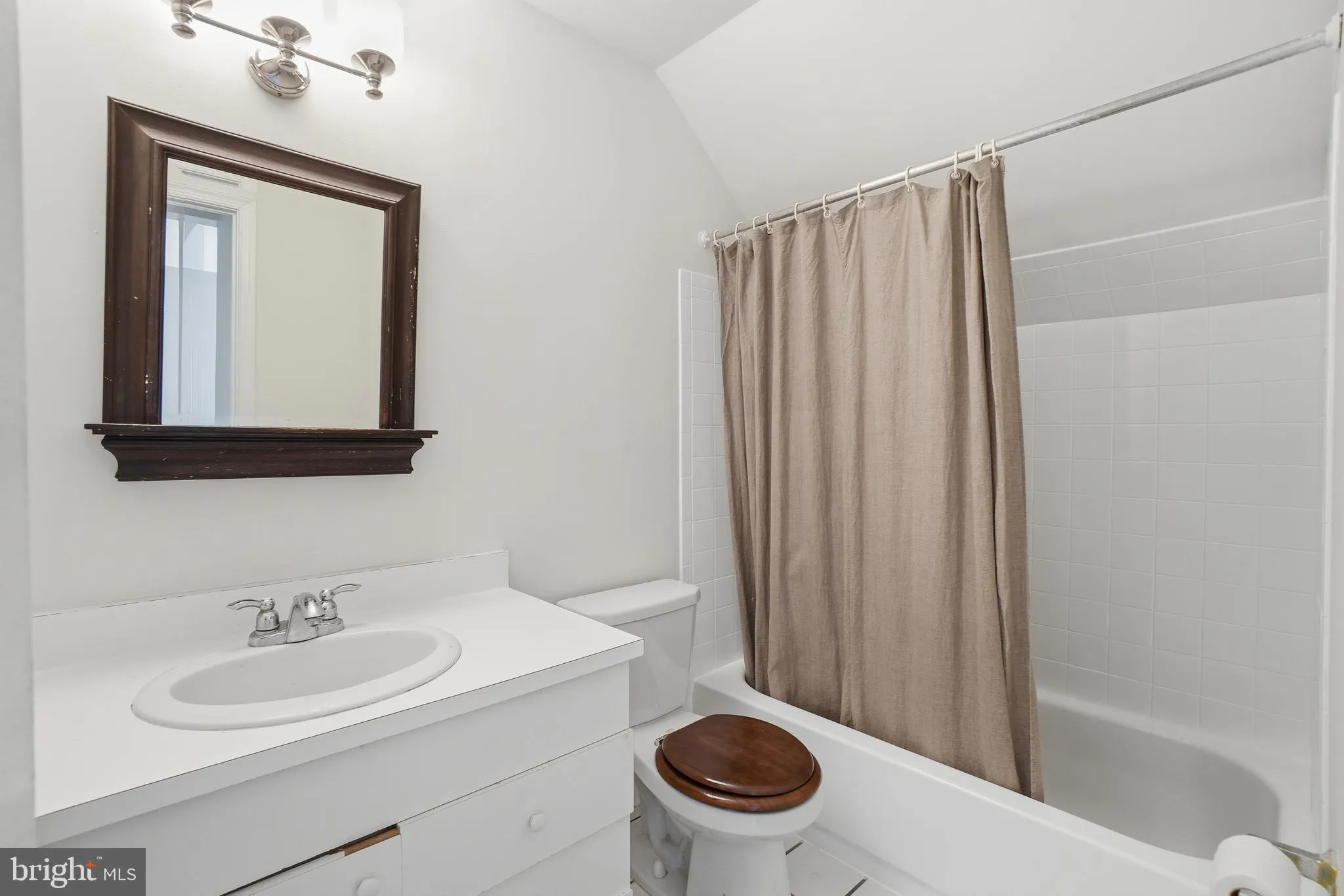 Additional image 34 of 301 G Street NE Unit 32, Washington, DC 20002