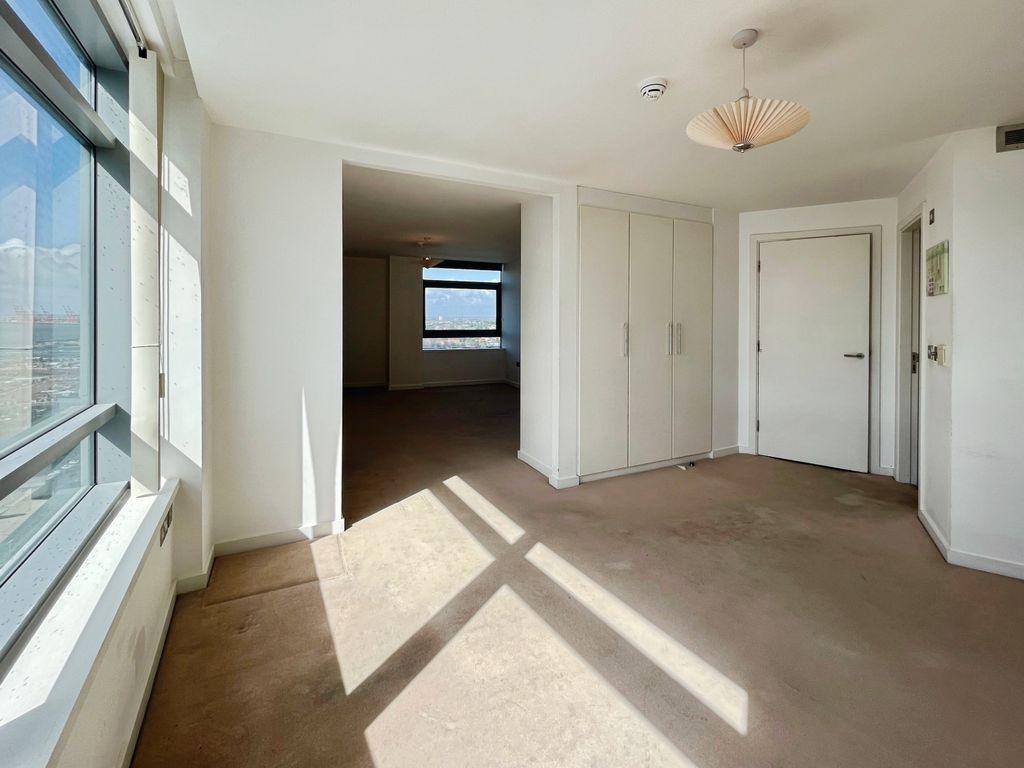 Additional image 9 of 2 bed flat for saleBeetham Tower, Old Hall Street, City Centre, Liverpool L3