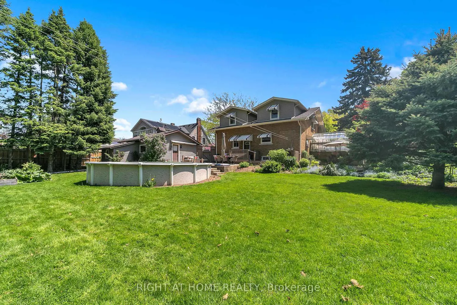 Additional image 17 of 16 Nelles Boulevard