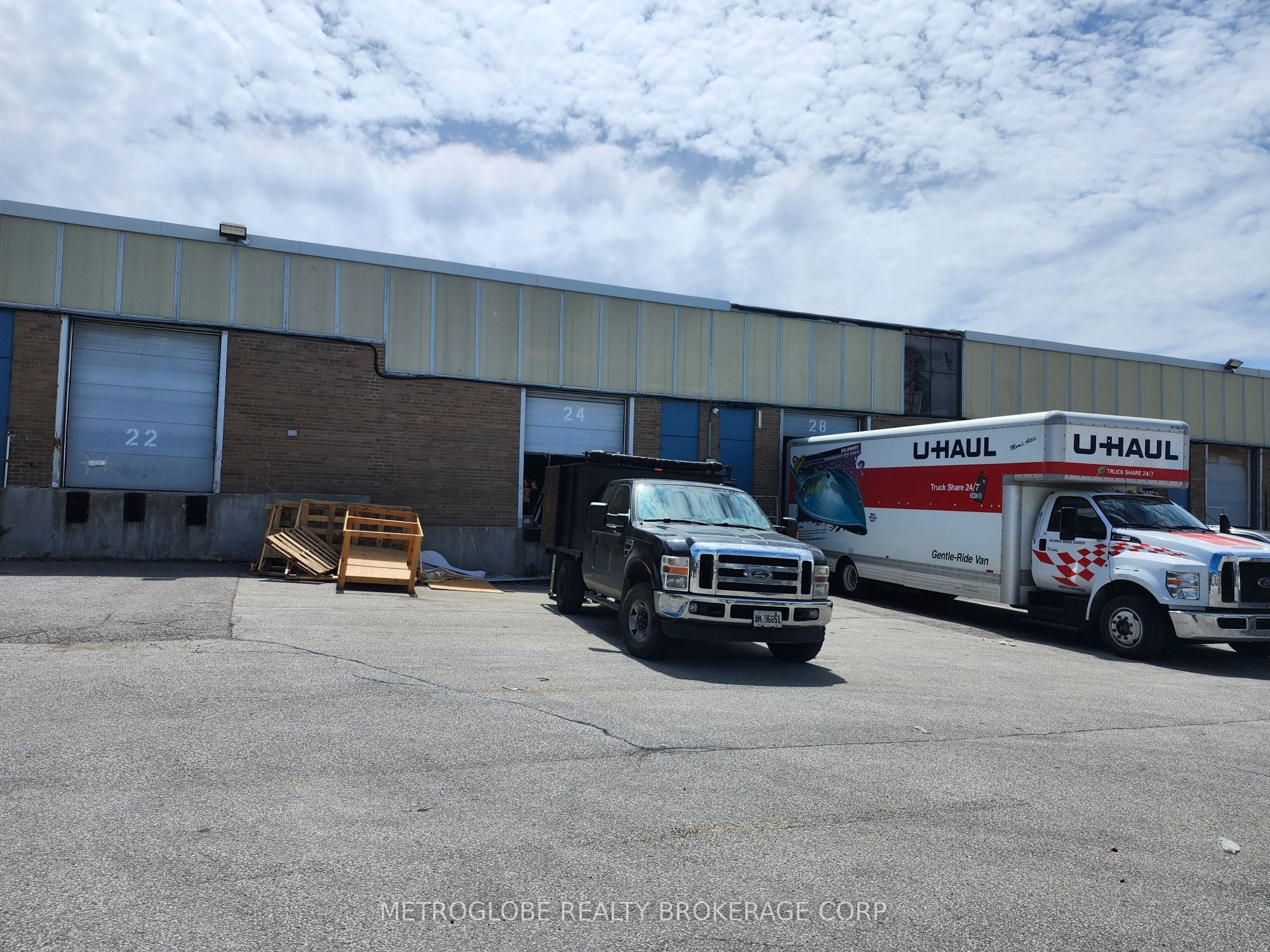Additional image 2 of 24BR-2220 Midland Avenue, Toronto, ON, M1P 3E6