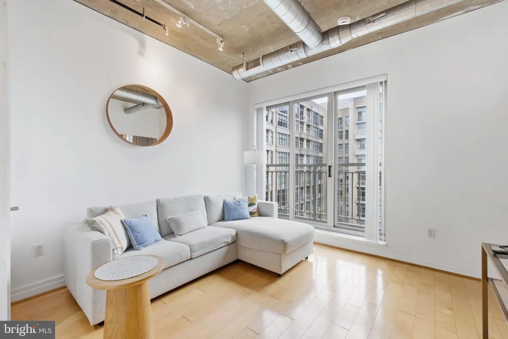 Additional image 4 of 301 Massachusetts Avenue NW Unit 906, Washington, DC 20001