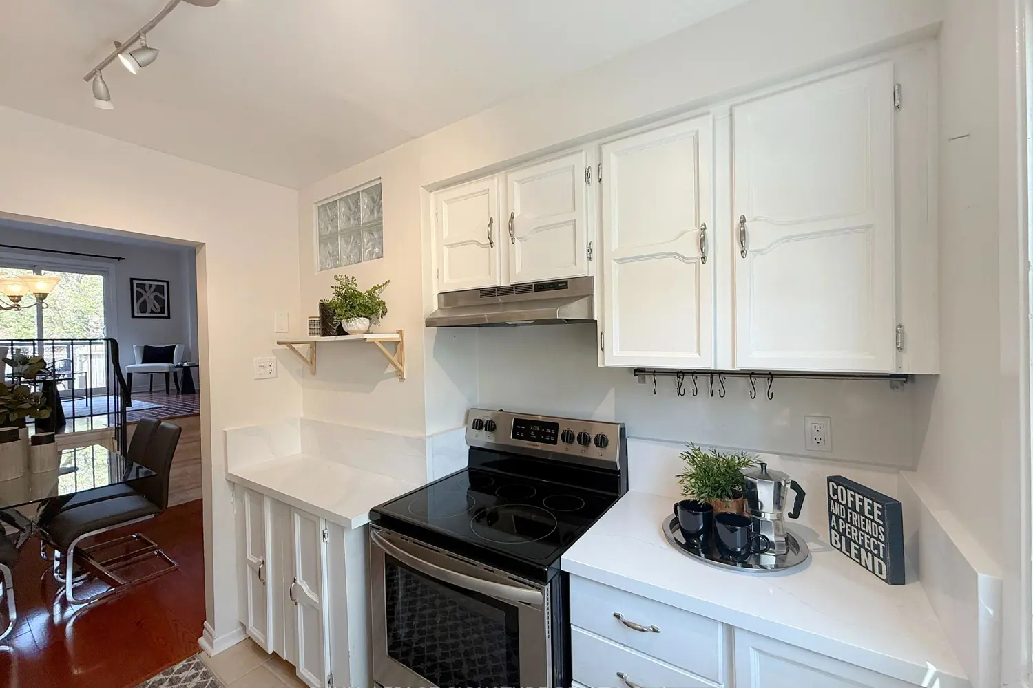 36 Lount Street photo 2