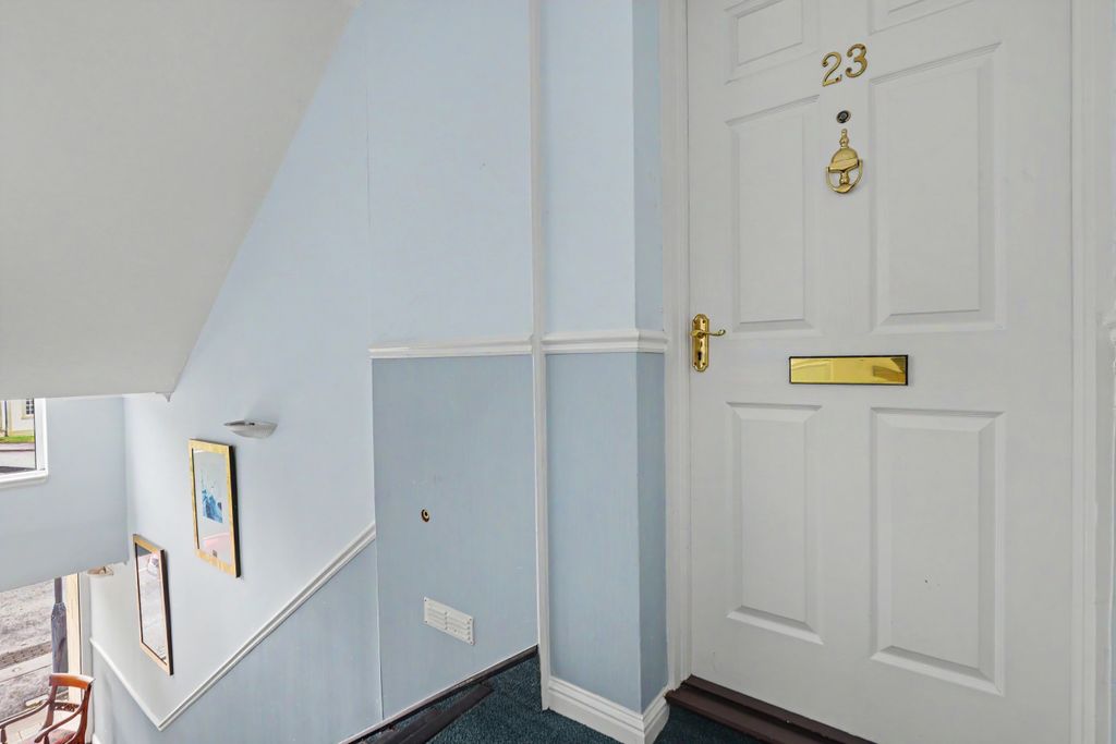 Additional image 24 of 2 bed flat for saleBeechwood Gardens, Stirling FK8