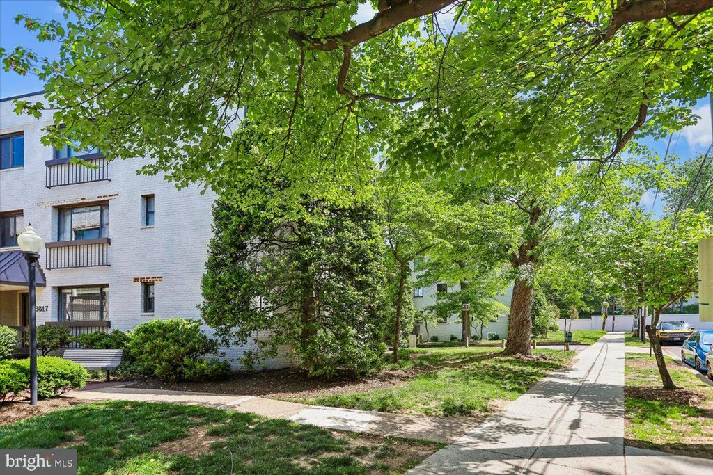 3817 Davis Place NW Unit 1, Washington, DC 20007