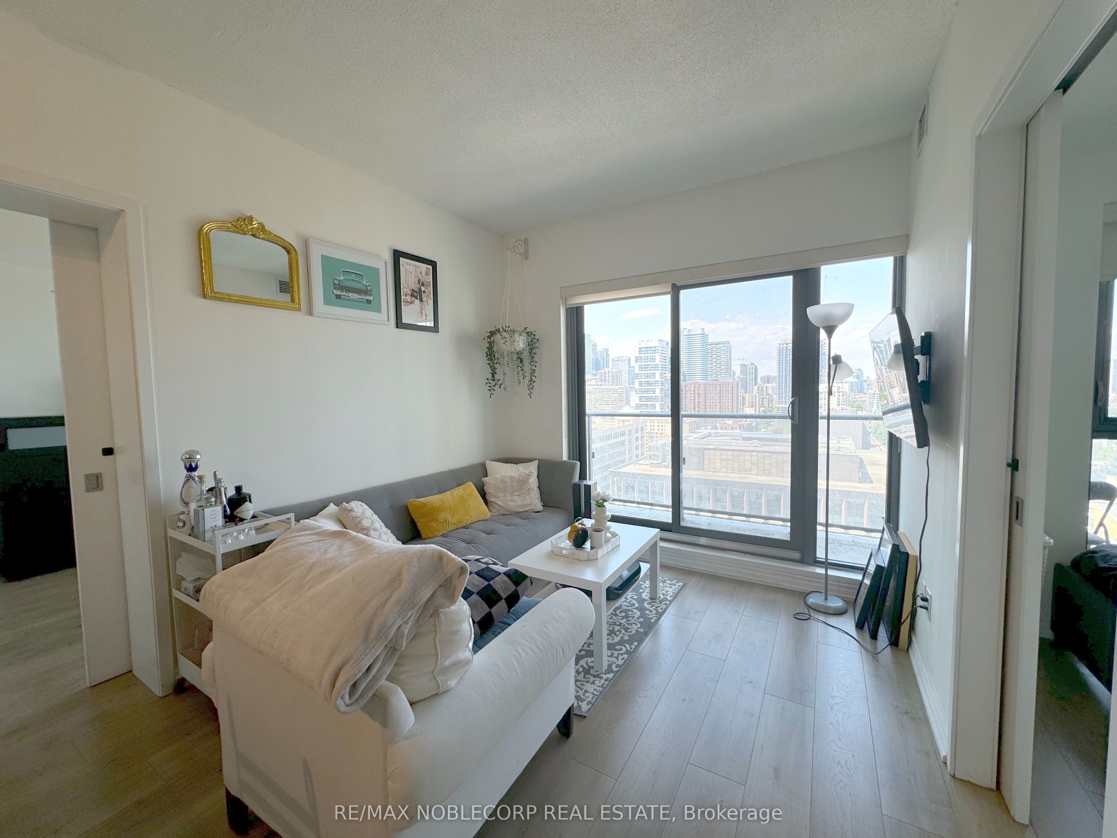 Additional image 4 of 2107-159 Dundas Street E, Toronto, ON, M5B 0A9