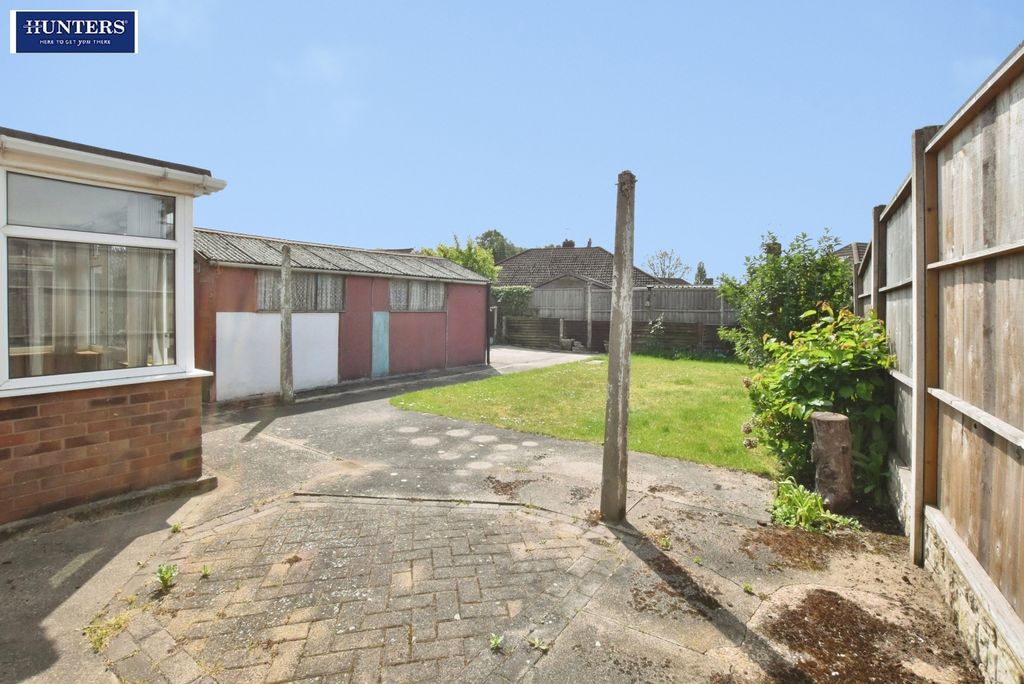 Additional image 16 of 2 bed semi-detached bungalow for saleHolmfirth Road, Scunthorpe DN15