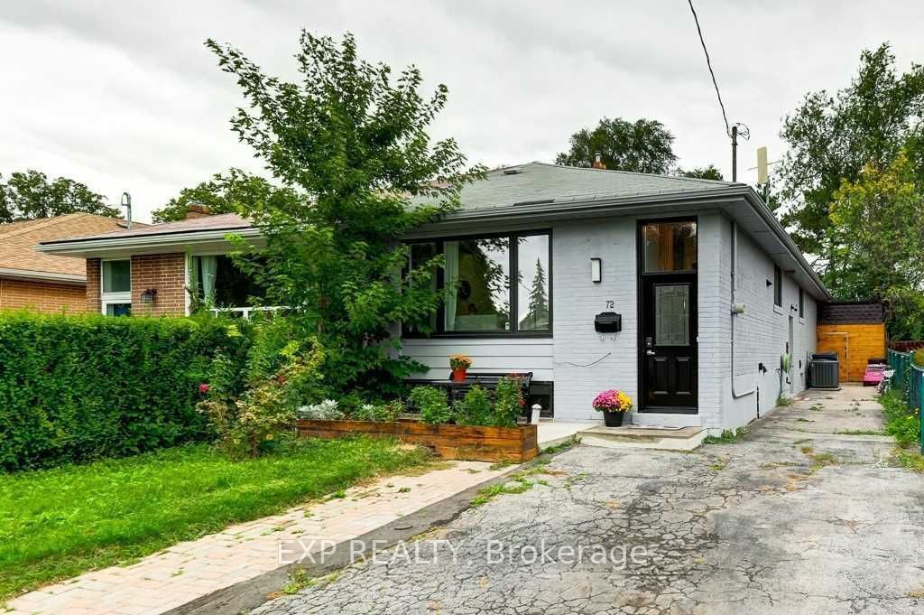 Upper-72 Billington Crescent, Toronto, ON, M3A 2G6