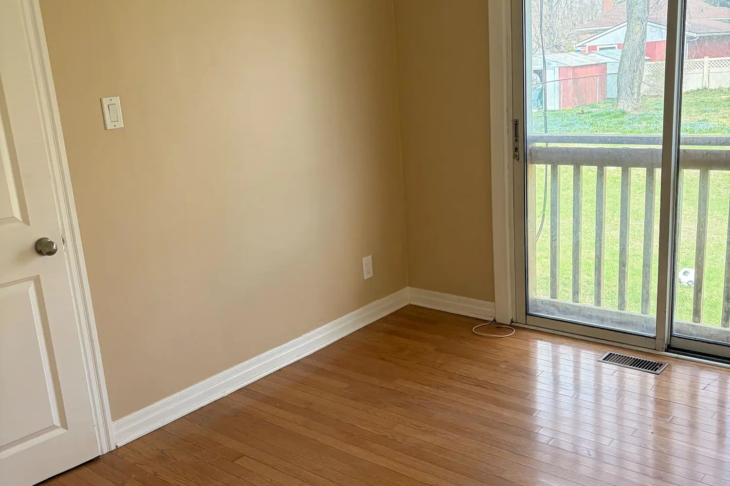 Additional image 9 of 1548 Dale Street