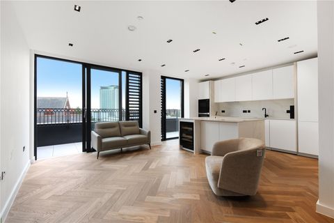 Cluny Mews, Earls Court SW5