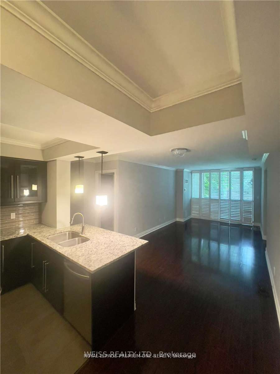 221-18 William Carson Crescent, Toronto, ON, M2P 2G6
