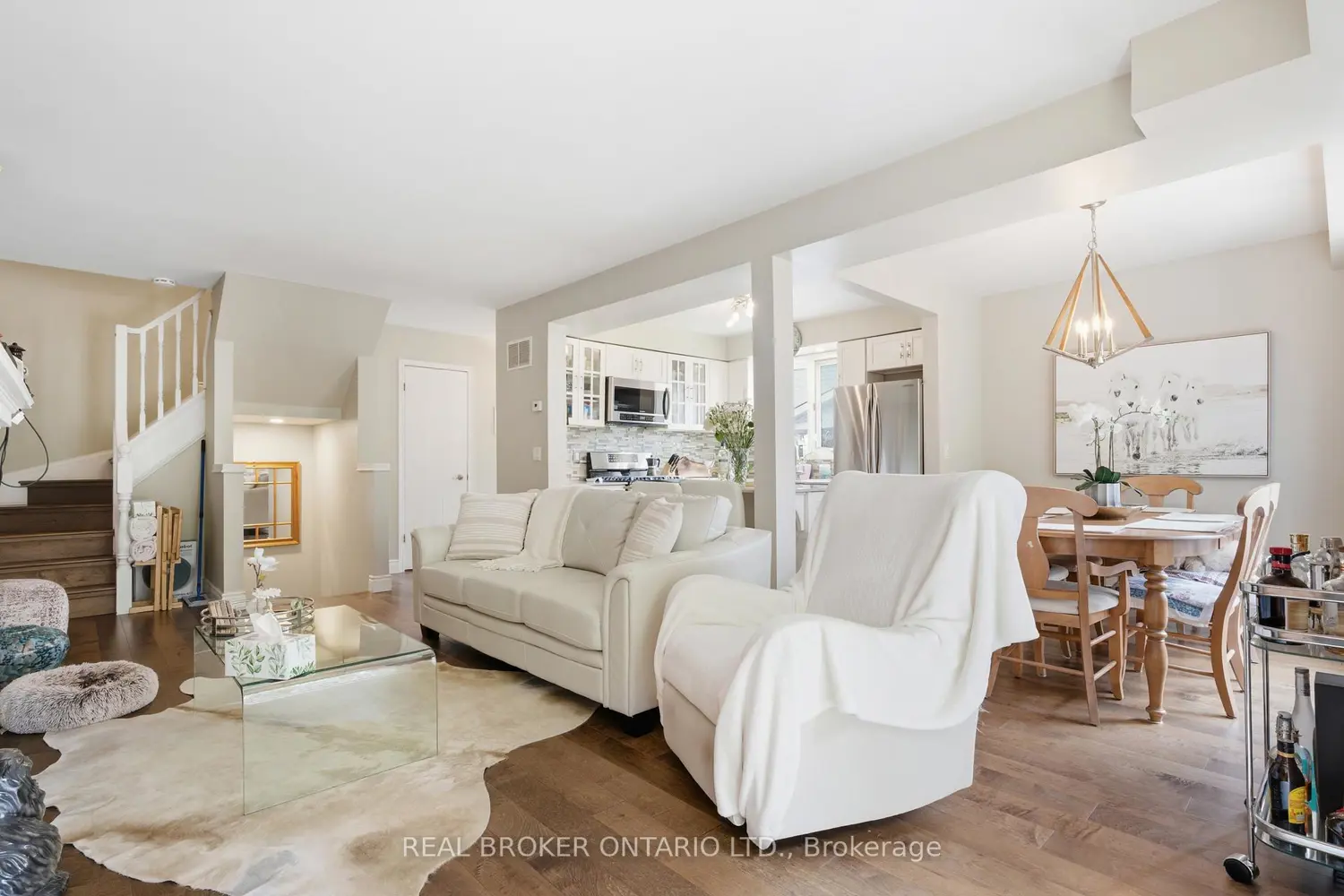 941 Gordon Street 11 photo 4
