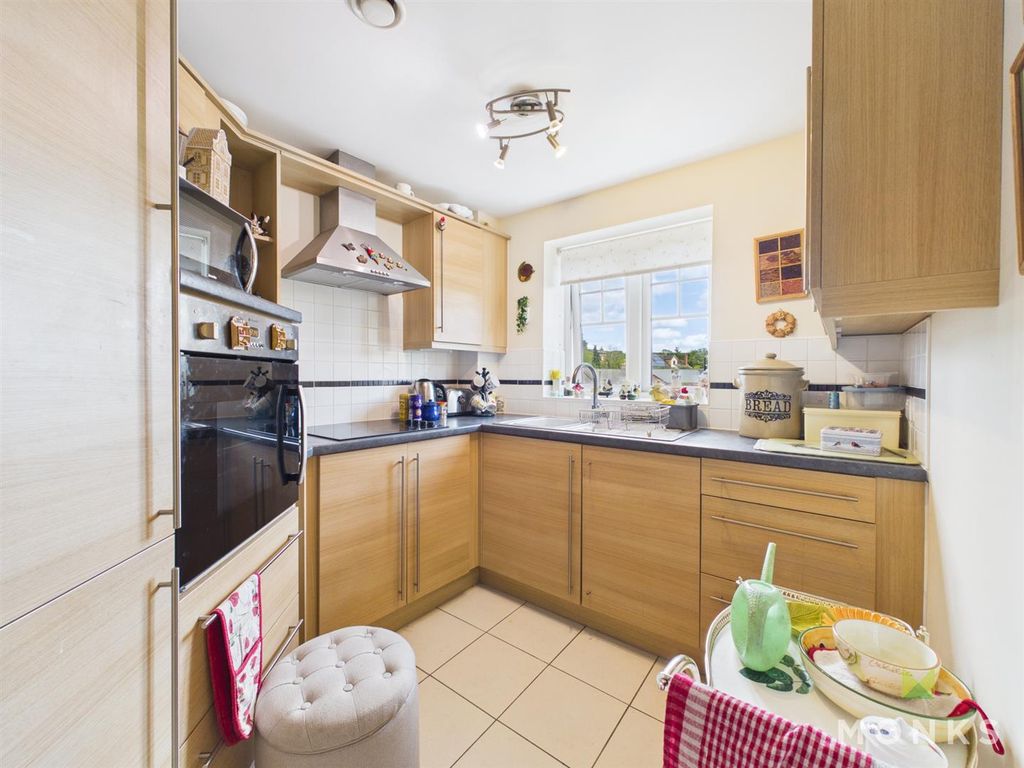 Additional image 6 of 2 bed flat for saleLock Court, Copthorne Road, Shrewsbury SY3
