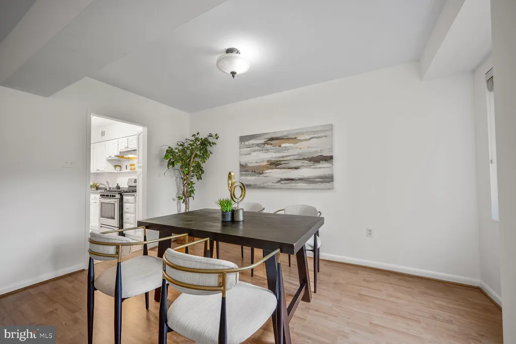 Additional image 10 of 4201 Cathedral Avenue NW Unit 303E, Washington, DC 20016