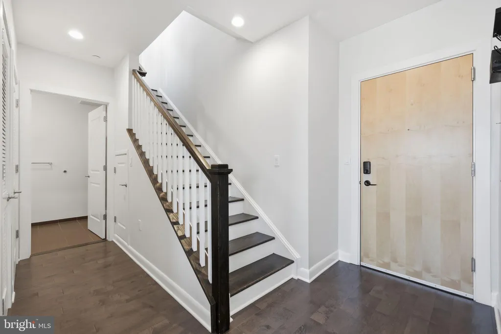 Additional image 8 of 401 15th Street SE Unit 401, Washington, DC 20003