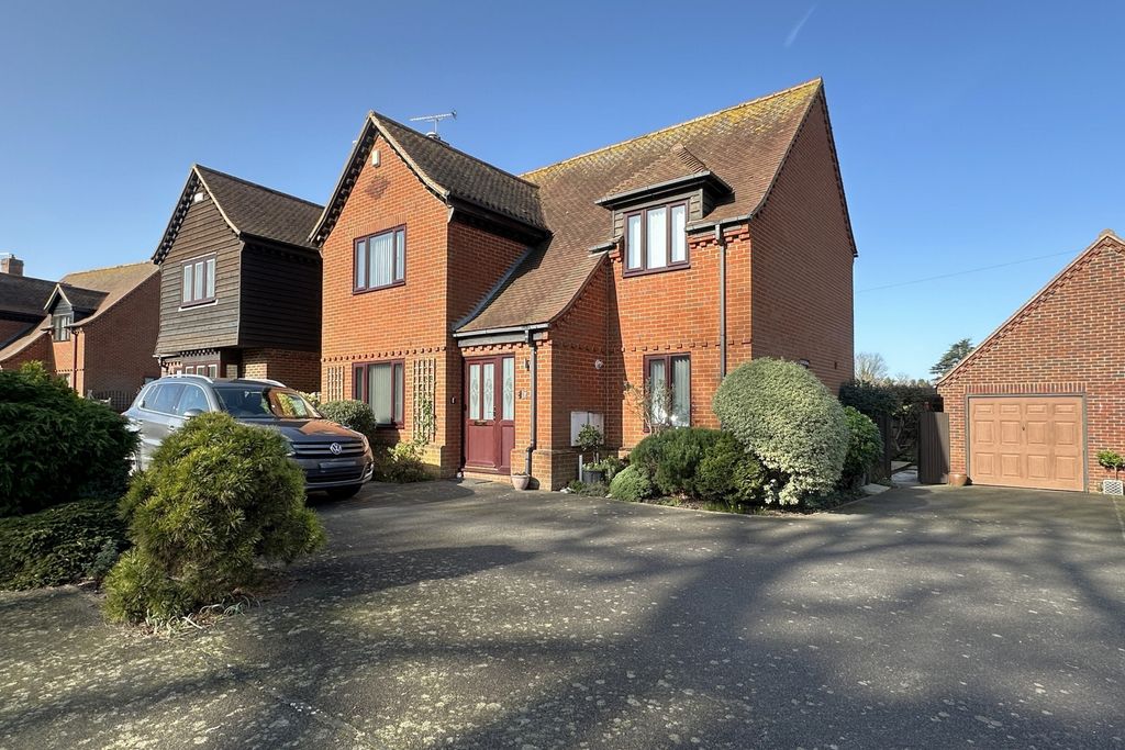 4 bed detached house for saleWarden House Mews, Deal CT14