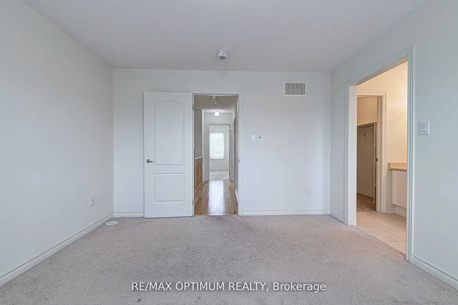 Additional image 8 of 6 - 11 Autumnwood Avenue