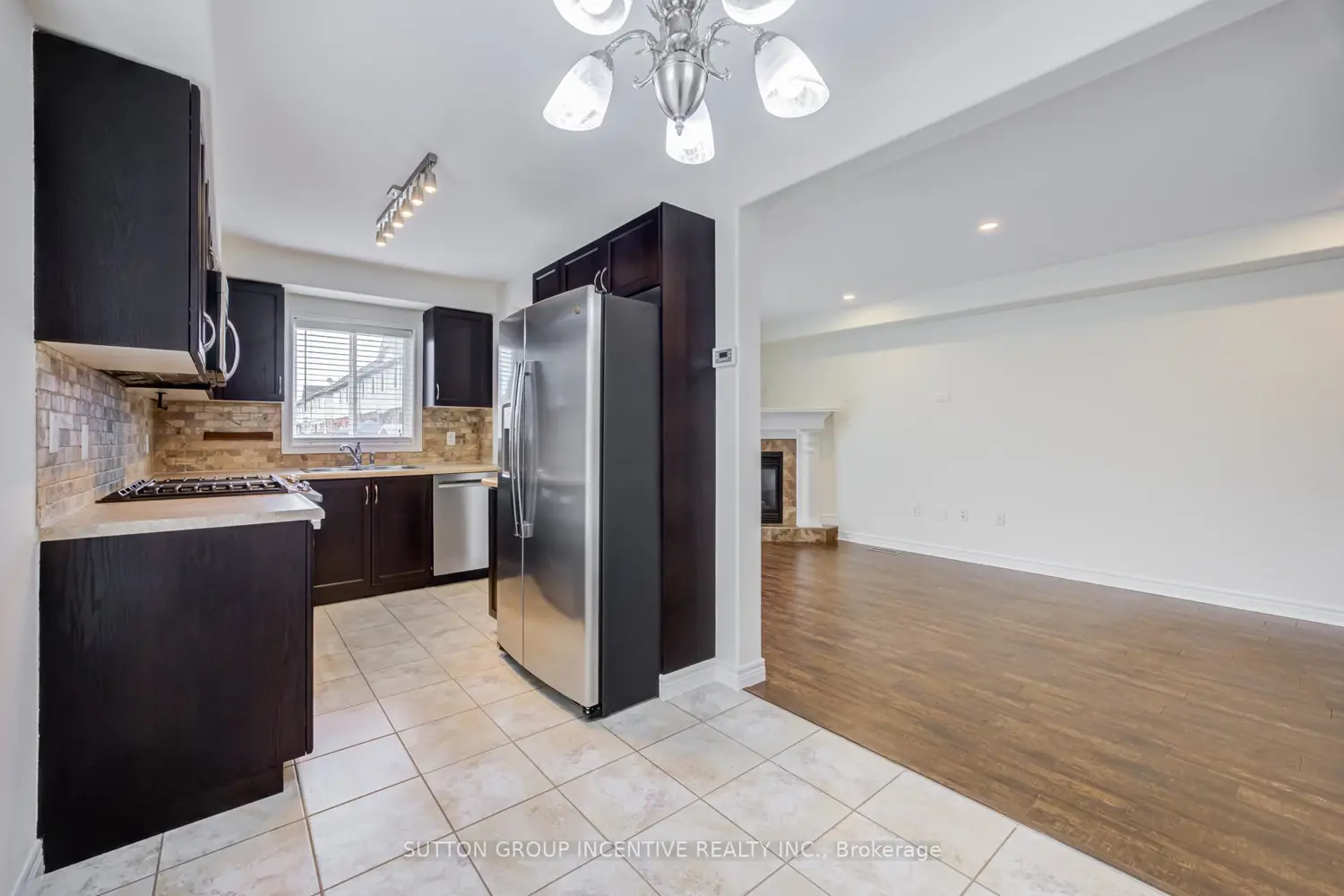 Additional image 7 of 46 Viking Drive