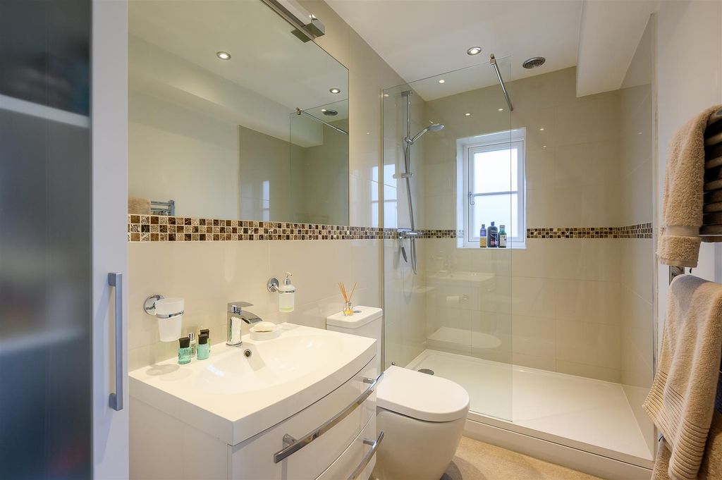 Additional image 19 of 4 bed detached house for saleYork Road, Kirk Hammerton, York YO26