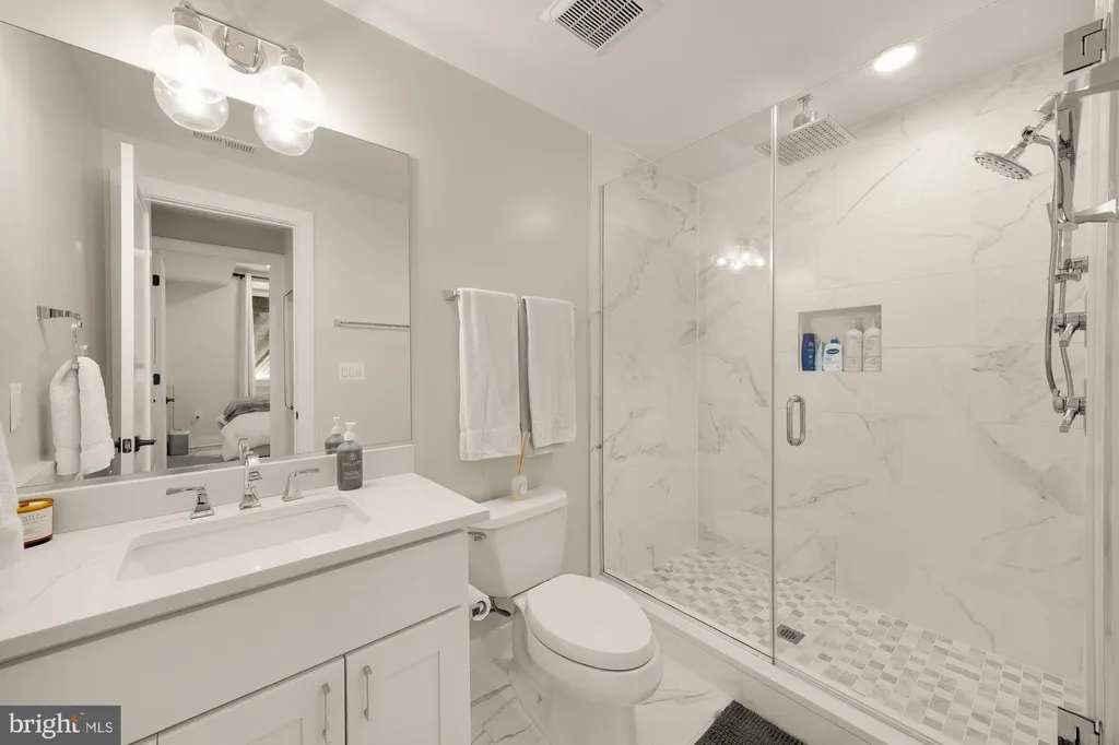 Additional image 17 of 4315 Harrison Street NW Unit 1, Washington, DC 20015