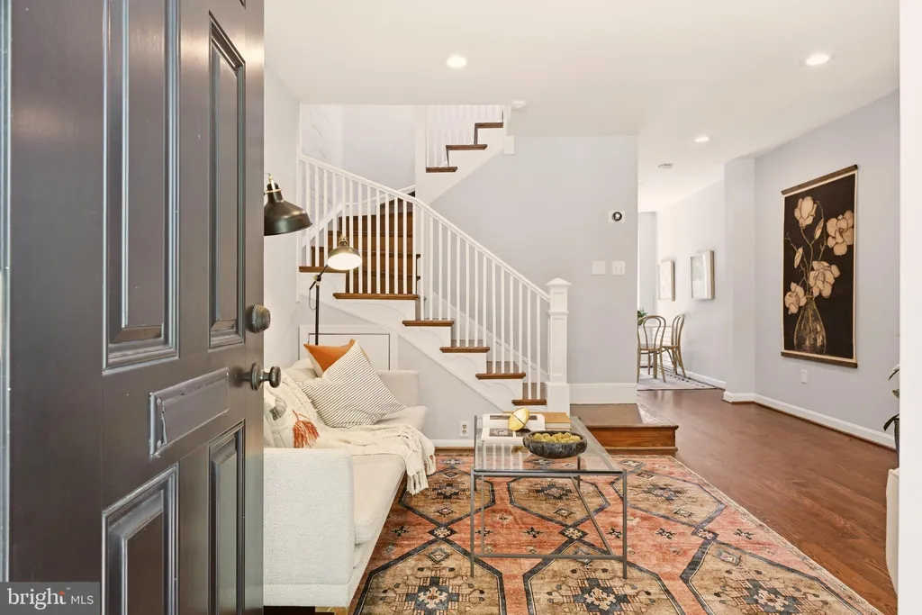 329 17th Street SE, Washington, DC 20003 photo 5