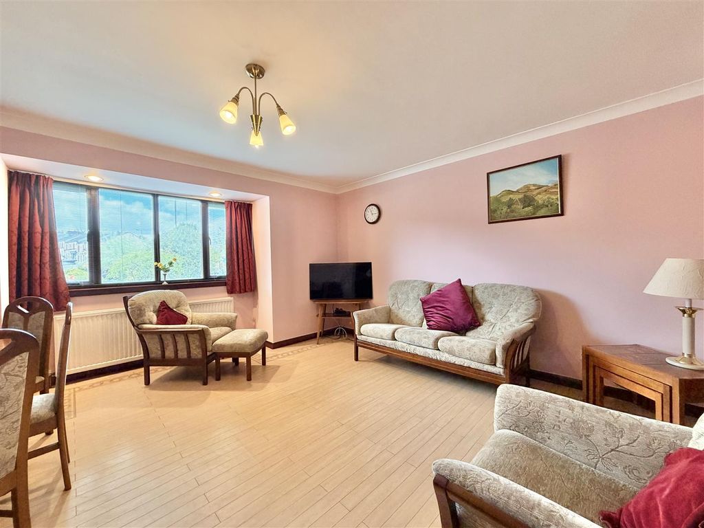 Additional image 3 of 2 bed flat for salePortland Place, Hamilton ML3